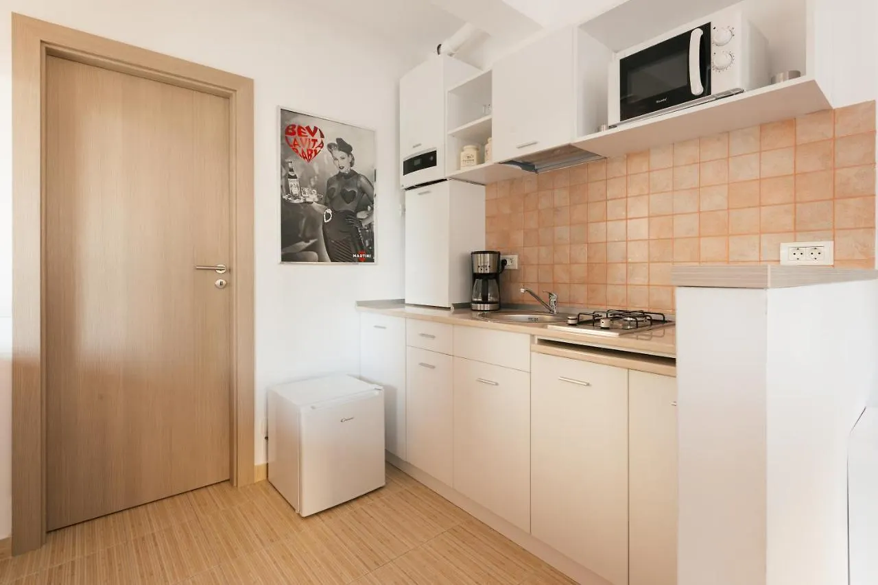 New Charming Studio Bucarest